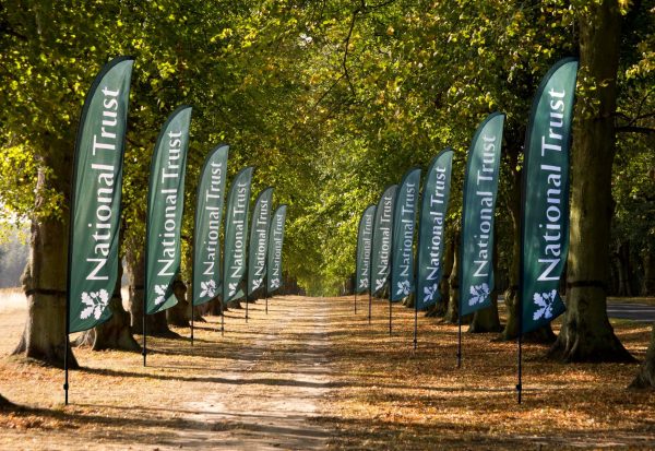 eclipse_flags_national_trust_feather_flags_3