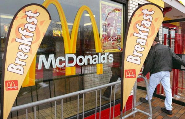 mcdonalds-flag_1